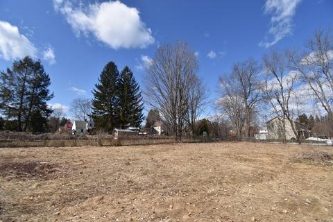 69 Clark St, Easthampton, MA 01027 photo 4