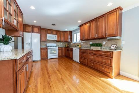60 Egan, Dedham, MA 02026 photo 5