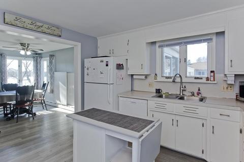 90 Ogden St, Springfield, MA 01151 photo 8
