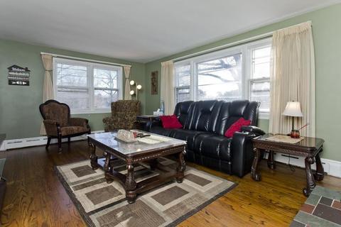 90 Ogden St, Springfield, MA 01151 photo 6