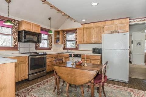 90 Centre St, Danvers, MA 01923 photo 8
