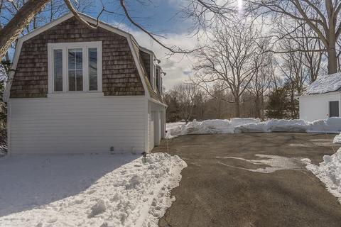 90 Centre St, Danvers, MA 01923 photo 4
