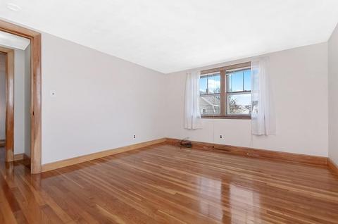 35 Thurman Park, Everett, MA 02149 photo 7