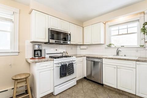 18 Roosevelt St, Maynard, MA 01754 photo 12