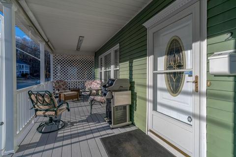 283 Eighth Ave, Woonsocket, RI 02895 photo 15