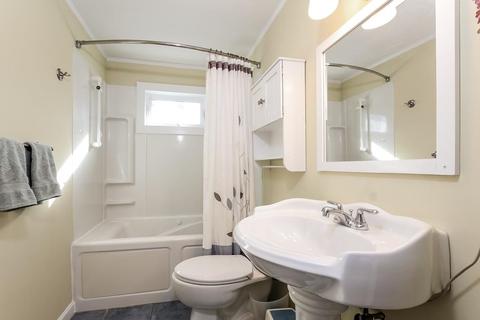 70 Raspberry Ln, Barnstable, MA 02648 photo 11