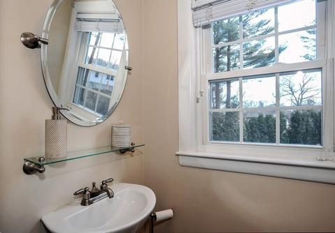 27 Hull St, Hingham, MA 02043 photo 14