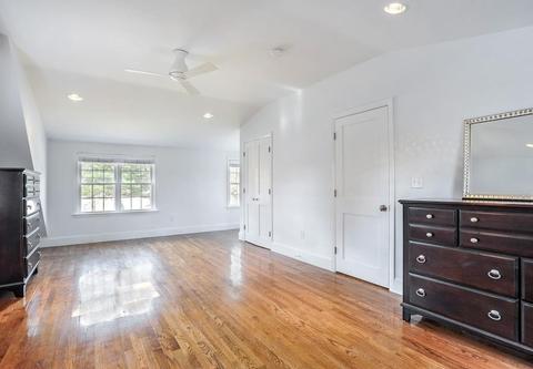 27 Hull St, Hingham, MA 02043 photo 16