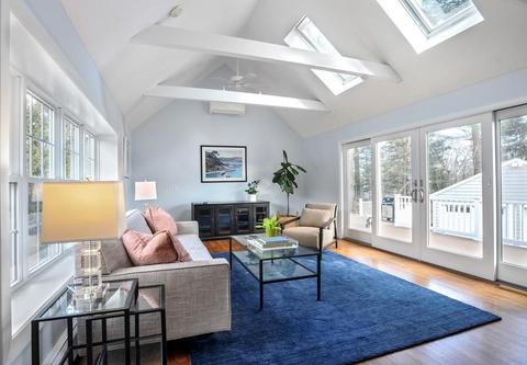 27 Hull St, Hingham, MA 02043 photo 4
