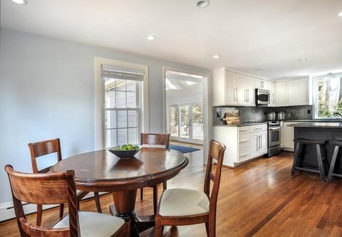 27 Hull St, Hingham, MA 02043 photo 10