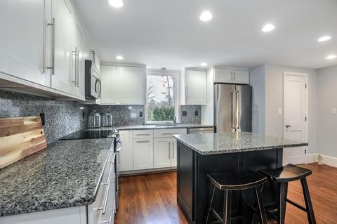 27 Hull St, Hingham, MA 02043 photo 12