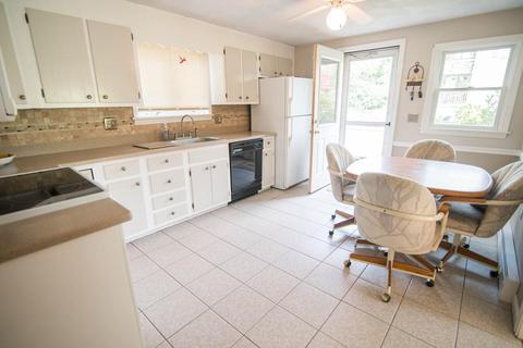 15 Delaware Ave, Danvers, MA 01923 photo 12
