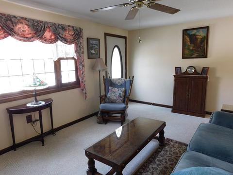 7 Hickory Ln, Webster, MA 01570 photo 8