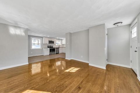 91 Hudson St, Springfield, MA 01118 photo 12