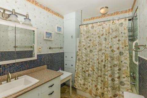 385 Whiting Ave, Dedham, MA 02026 photo 6