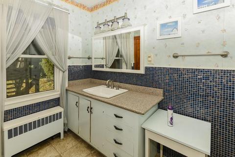 385 Whiting Ave, Dedham, MA 02026 photo 7