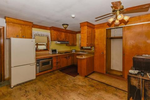 385 Whiting Ave, Dedham, MA 02026 photo 5