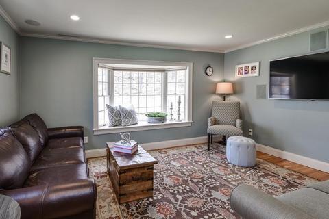 4 Nichols Rd, Needham, MA 02492 photo 2