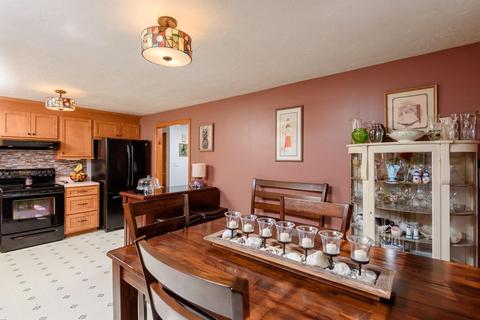 489 Spring St, Hanson, MA 02341 photo 9