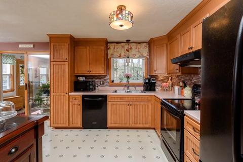 489 Spring St, Hanson, MA 02341 photo 5