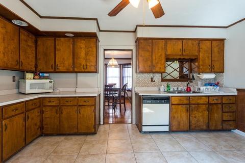 22 Belvidere St, Springfield, MA 01108 photo 11
