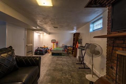 22 Belvidere St, Springfield, MA 01108 photo 18