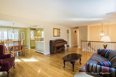 21 Applegate Ln, Reading, MA 01867 photo 3