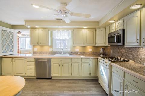 21 Applegate Ln, Reading, MA 01867 photo 9