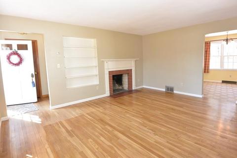 116 Harvard Rd, Lancaster, MA 01523 photo 2