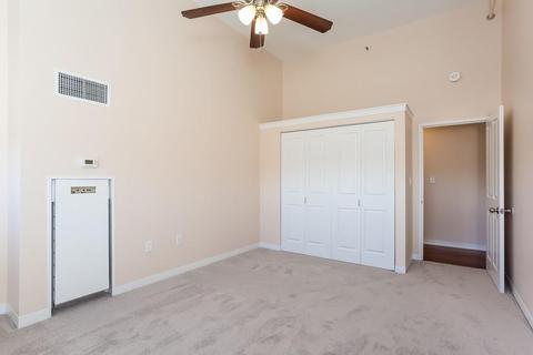 235 State #427, Springfield, MA 01103 photo 17
