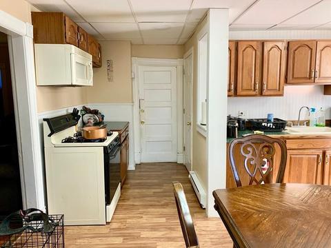 24 Davis St, Springfield, MA 01104 photo 13