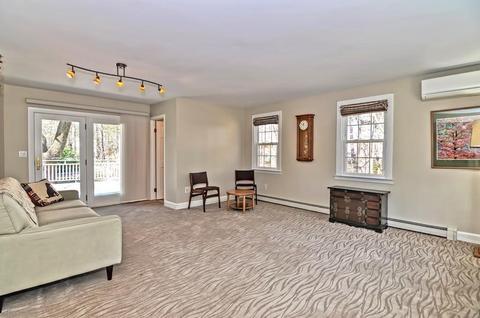 909 Old Post Rd, Walpole, MA 02081 photo 11