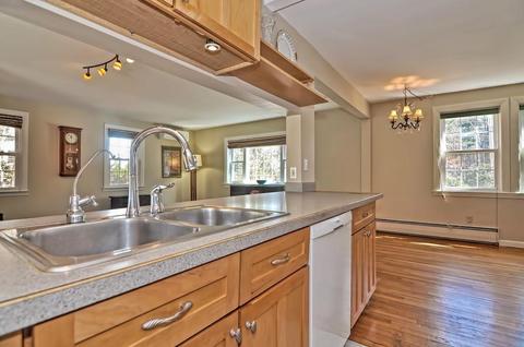 909 Old Post Rd, Walpole, MA 02081 photo 8