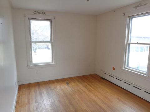 27 Wesson St, Springfield, MA 01108 photo 9