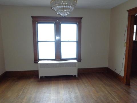 27 Wesson St, Springfield, MA 01108 photo 8