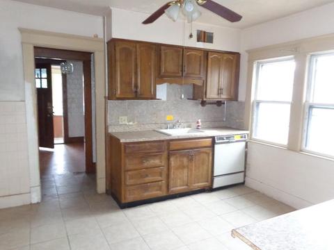 27 Wesson St, Springfield, MA 01108 photo 5