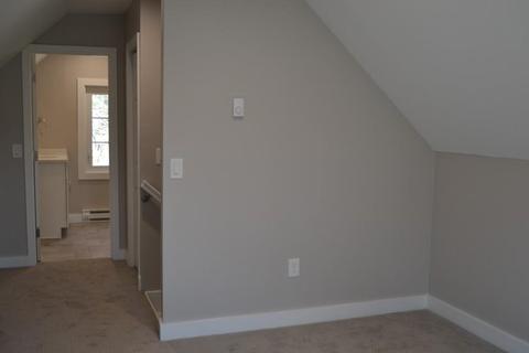 72 Broad St, Jefferson, MA 01522 photo 9