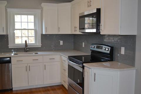 72 Broad St, Jefferson, MA 01522 photo 4