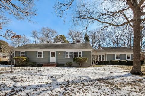 88 Knotty Pine Ln, Barnstable, MA 02632 photo 1
