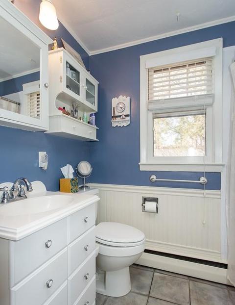 98 Cherokee Dr, Springfield, MA 01109 photo 24