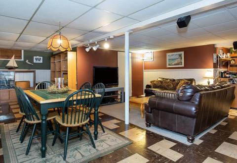 98 Cherokee Dr, Springfield, MA 01109 photo 30