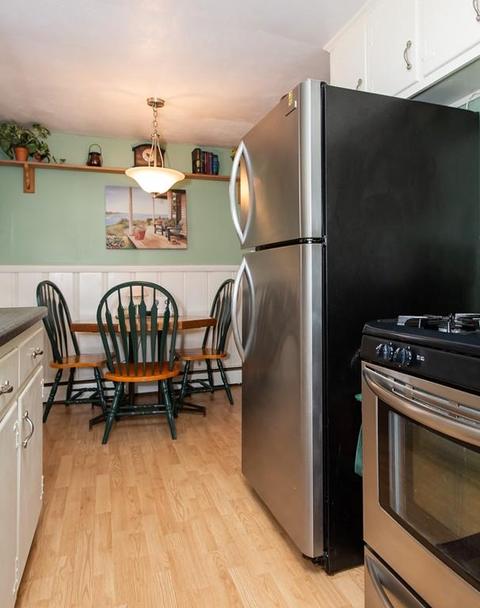 98 Cherokee Dr, Springfield, MA 01109 photo 18