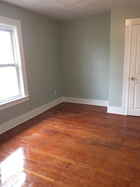 69 Worcester Ave, Springfield, MA 01107 photo 16