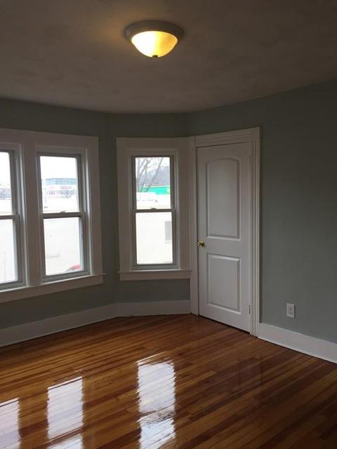69 Worcester Ave, Springfield, MA 01107 photo 17
