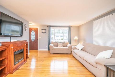 44 Corey Rd, Springfield, MA 01128 photo 6