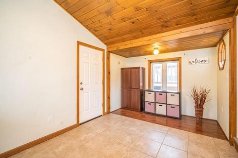44 Corey Rd, Springfield, MA 01128 photo 4