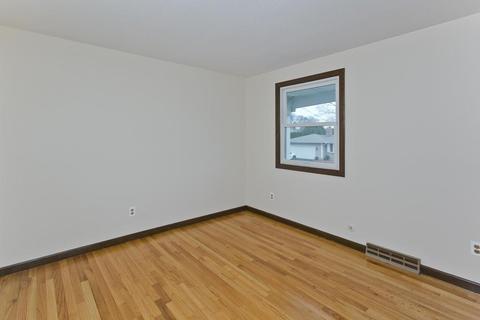 115 Labelle Cir, Chicopee, MA 01020 photo 14