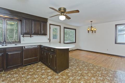 115 Labelle Cir, Chicopee, MA 01020 photo 7