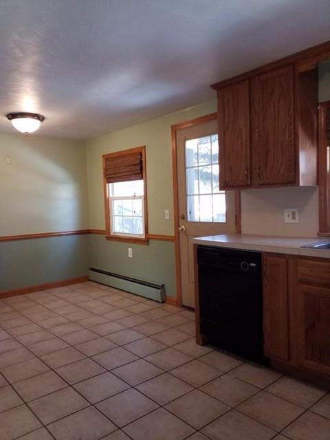 176 Jacob St, Chicopee, MA 01020 photo 6
