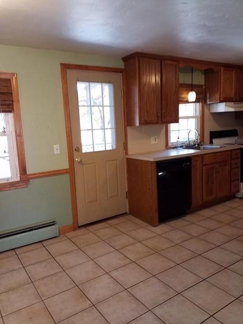 176 Jacob St, Chicopee, MA 01020 photo 7